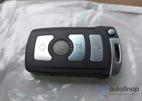 2008 BMW 750Li z USA, uszkodzony, nr VIN WBAHN835X8DT81691